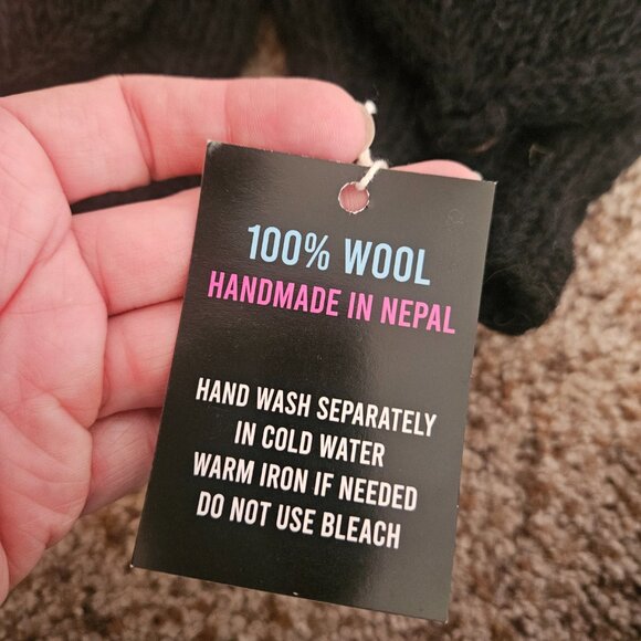 Fingerless Gloves/Mittens - Picture 4 of 4